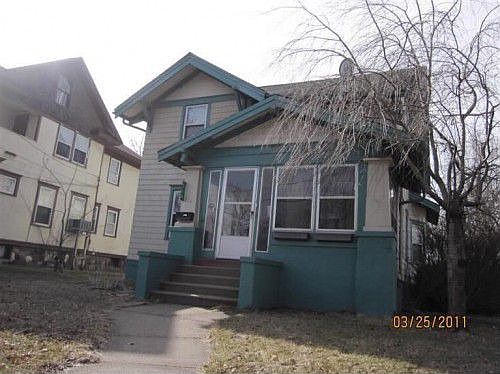 1st image of 514 Capital Ave NE