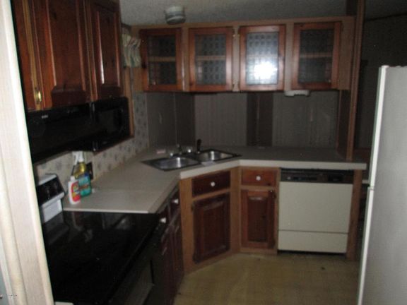 5th image of 7506 Covewood Dr