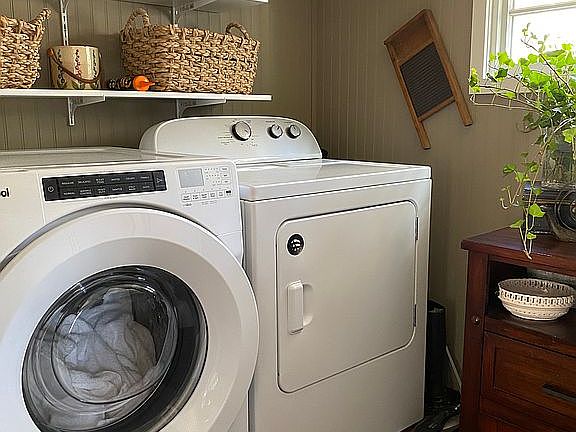 4th image of 1977 Little East Fork Rd