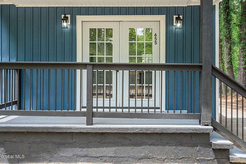 3rd image of 655 Fillmore Avenue