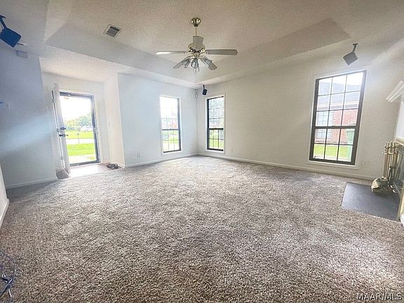 3rd image of 7137 Buckram Oak Dr