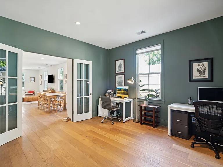 824 Toler Dr — Photo 11
