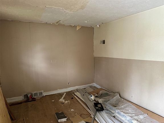 2nd image of 2617 Avie Dr