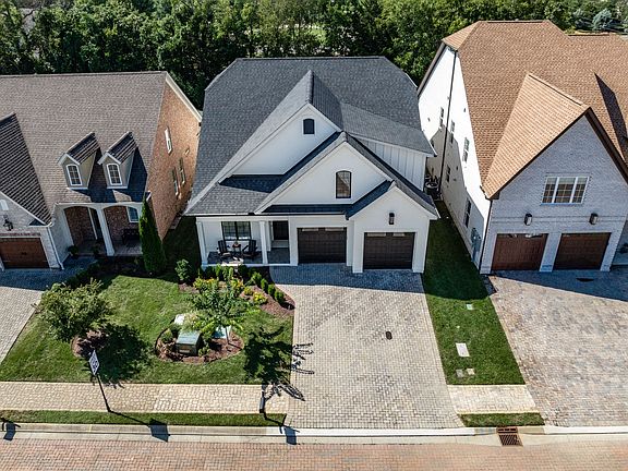 3rd image of 2108 White Poplar Ct