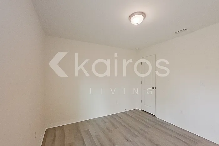 1128 Hayes Ave S — Photo 12
