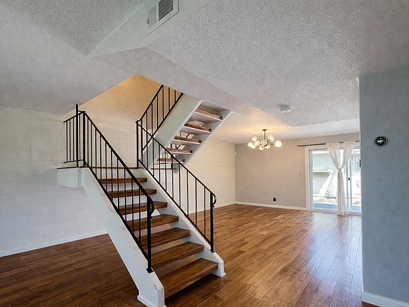 4th image of 7049 Banff Springs Ct