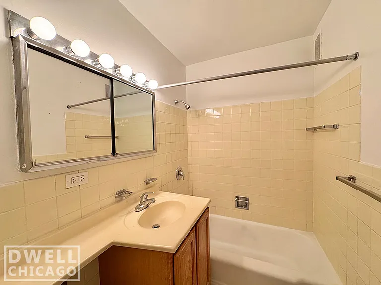 5610 N Sheridan Rd #5650-2F — Photo 7