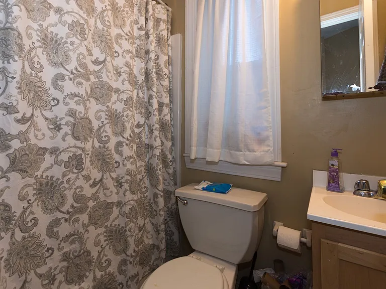 17 Highgate St #6 — Photo 8