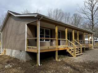 376 Pinewood Dr, Shady Spring, WV 25918
