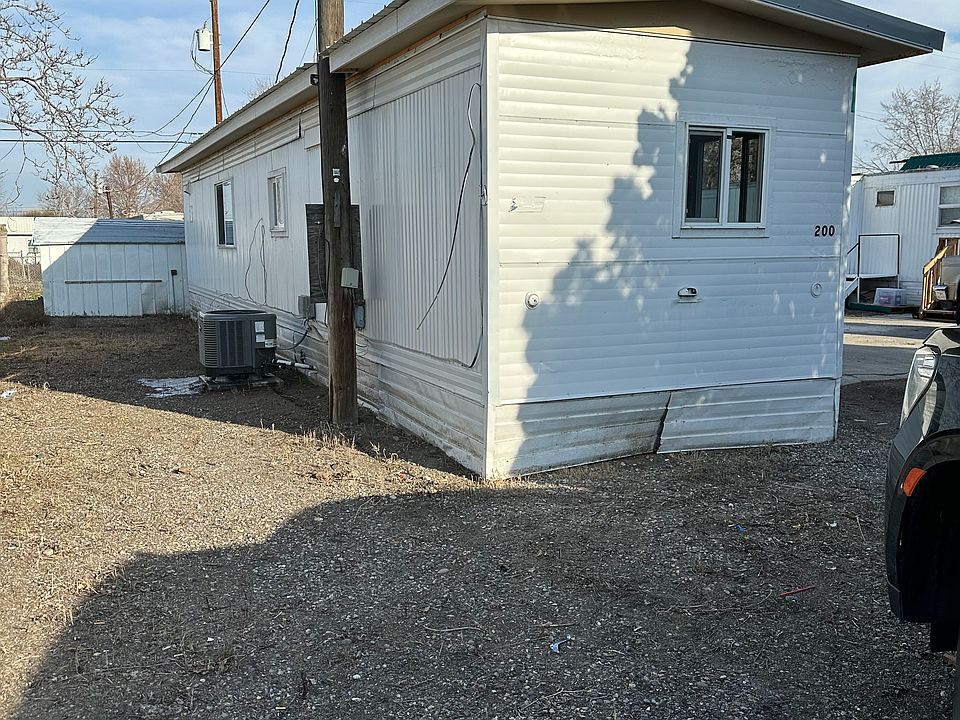 2nd image of 200 Cherry St