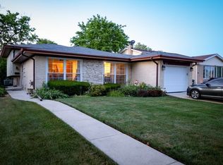 7912 Maple St, Morton Grove, IL 60053