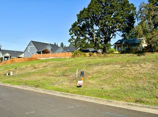 127 W 13th Way, La Center, WA