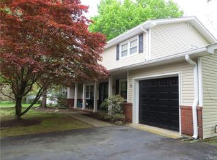 26 S Parker Dr, Monsey, NY 10952