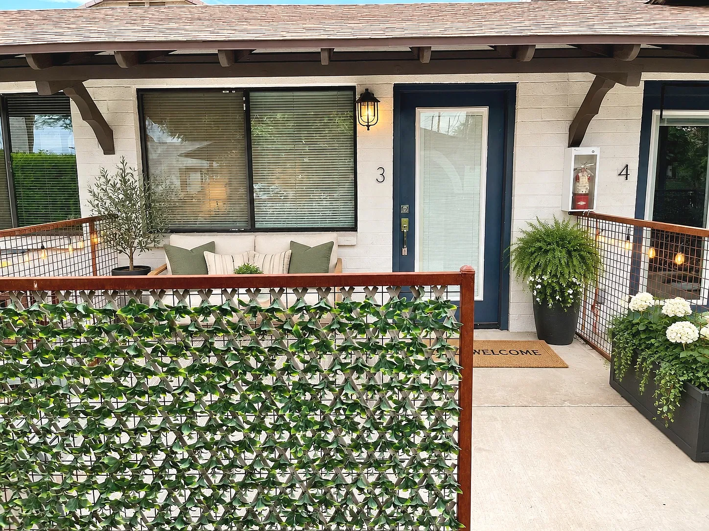 Studio, 300 sqft, $1,095 — Photo 2
