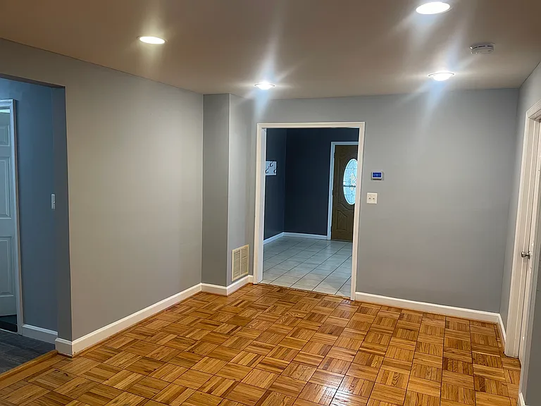 6464 Beechfield Ave — Photo 3