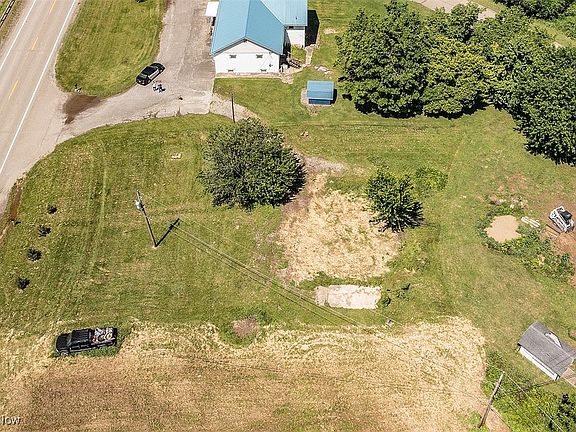 4th image of 39991 National Rd