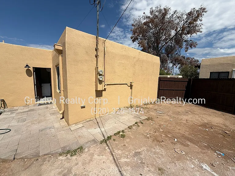 3001-3015 E La Madera Dr — Photo 10