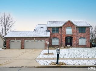 500 Stoneway Dr, Morton, IL 61550