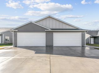 2933 S Bunker Hill Dr Unit 100, Wichita, KS 67210