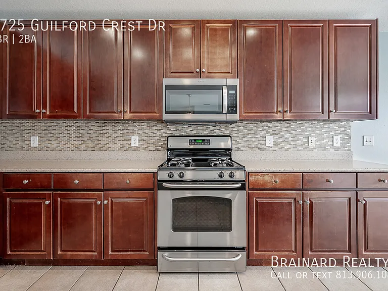 6725 Guilford Crest Dr — Photo 15