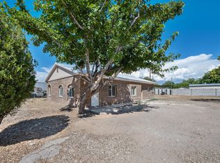 3038 Dover Rd SW, Albuquerque, NM 87105