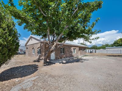 3038 Dover Rd SW, Albuquerque, NM, 87105
