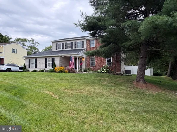 2101 Alexander Dr, Norristown, PA 19403