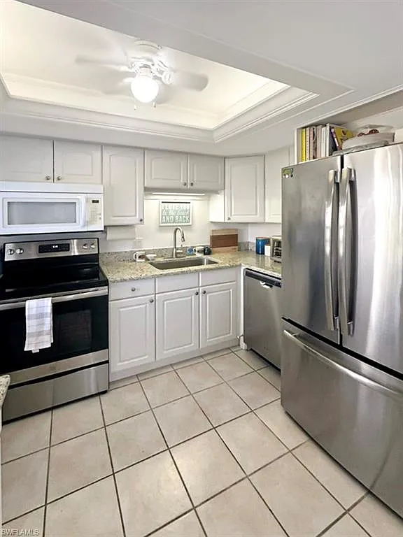 2 bed, 2.5 bath, 1466 sqft, $5,000 — Photo 3