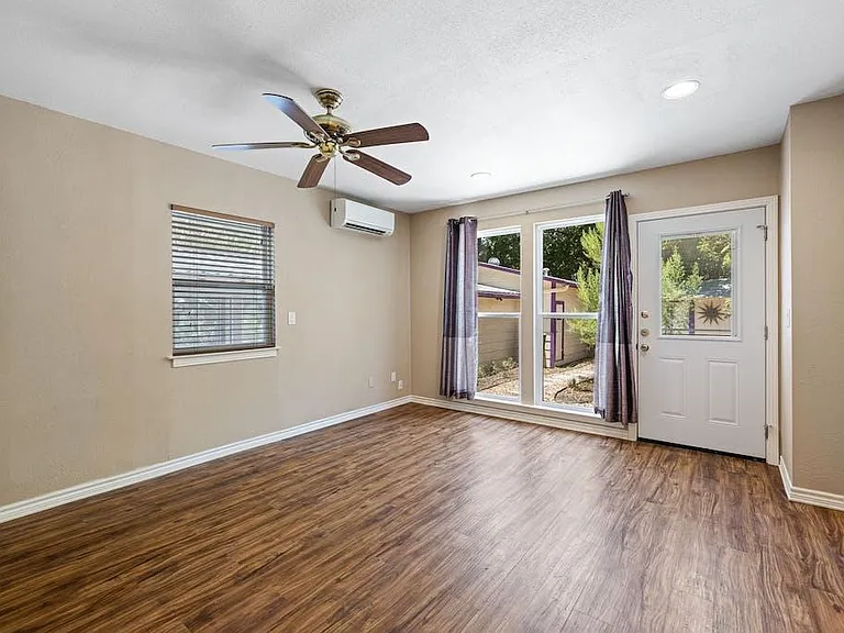 1510 Piedmont Ave — Photo 5
