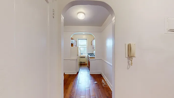 Rented by Bond New York | media 7