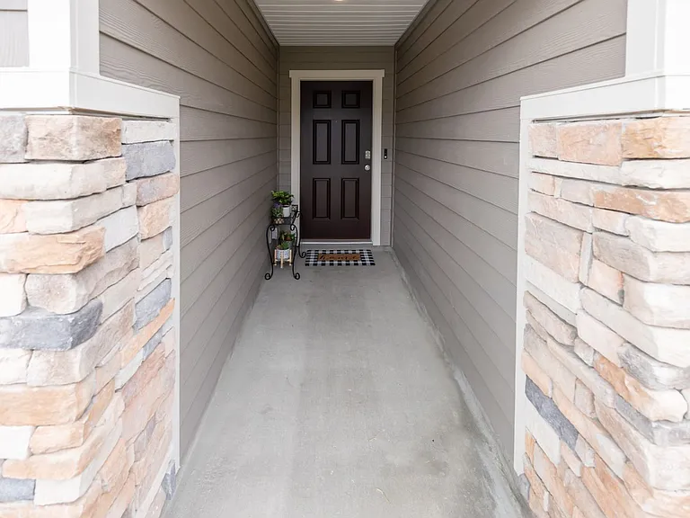 421 Dahlia Rd — Photo 7