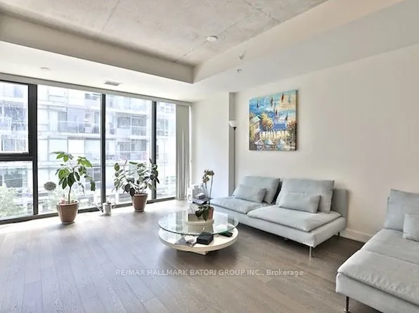 38 Stewart St, Toronto, ON