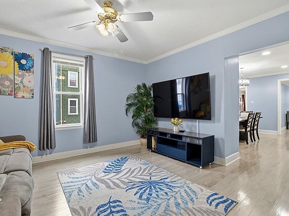 3rd image of 30 Woodlawn St