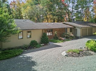 141 Roosevelt Rd, East Stroudsburg, PA 18301