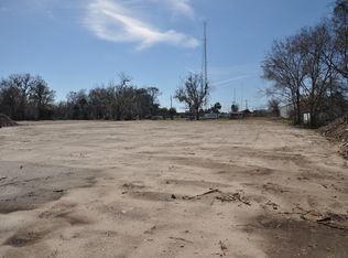 2432 Ogeechee Rd, Savannah, GA 31415