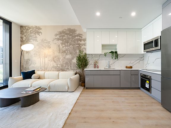 3rd image of 4519 Davis St #14F