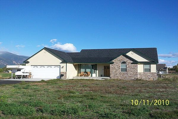 1st image of 428 Foxtail Ln