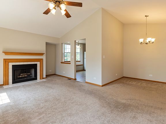 3rd image of 497 Grosse Pointe Cir #497