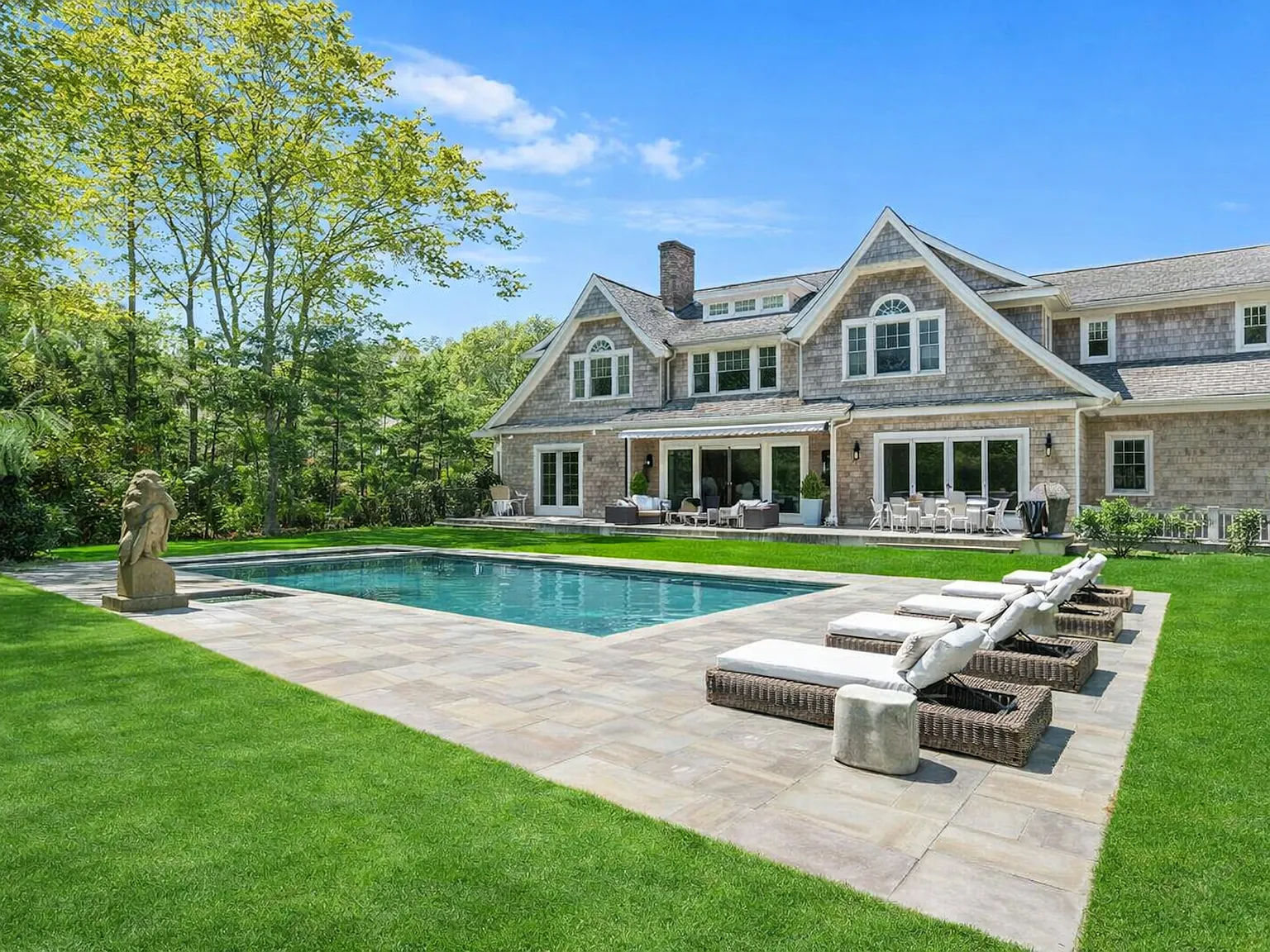 Sagaponack 9 Bedroom Estate with Tennis-New Designer Renovation — Photo 3