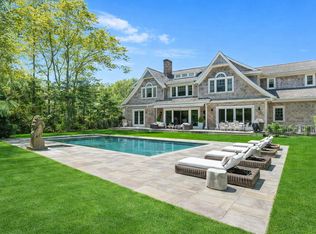 22 E Woods Path, Southampton, NY 11962