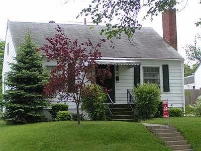 1st image of 928 Meadow Ln