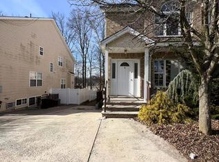 58 Santa Monica Ln #2, Staten Island, NY 10309