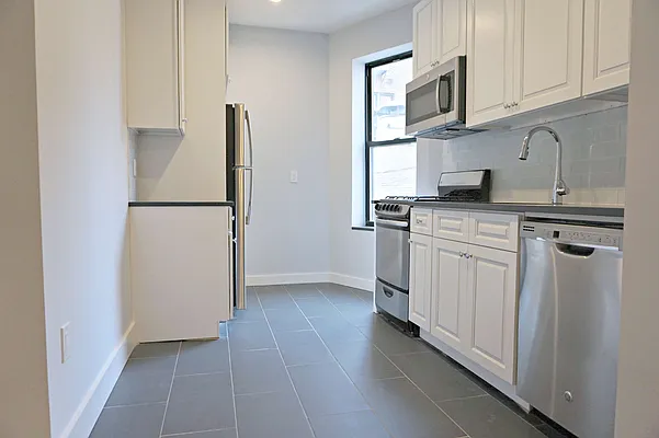 Rented by Metropolitan Equities | media 11