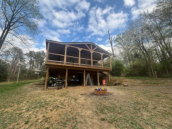 4th image of 8940 Bean Blossom Rd