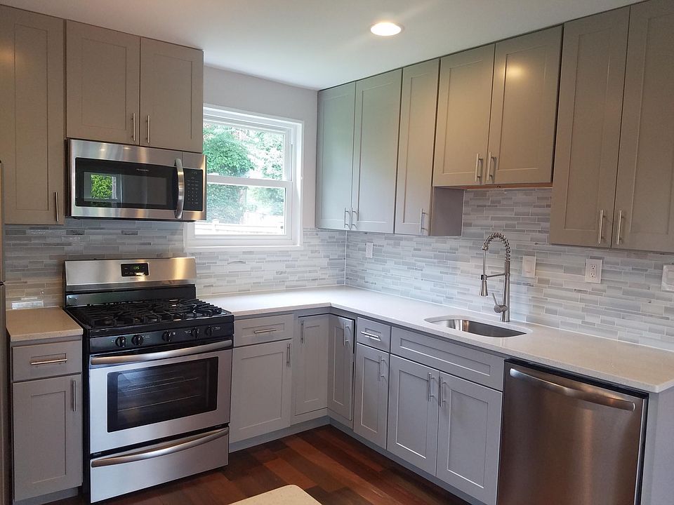 1st image of 3911 Usher Ave