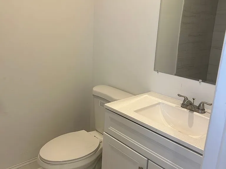 1824 W Girard Ave — Photo 11