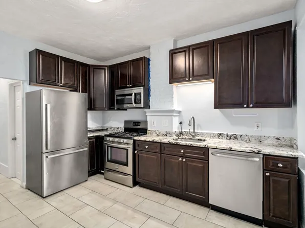 34 Shelby St #1, Boston, MA 02128