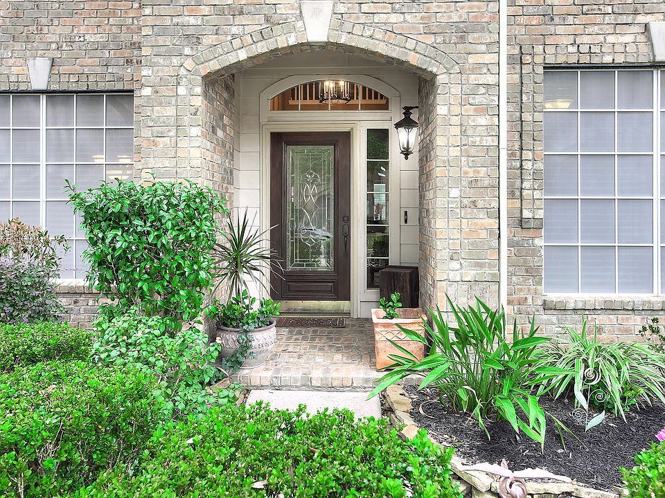 1st image of 1802 S Carlsbad Ln