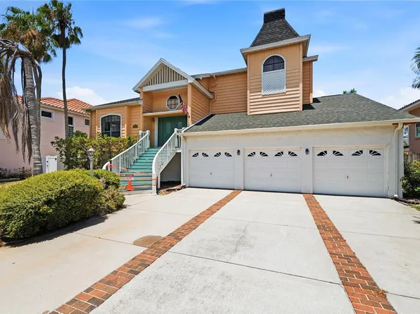 1136 3rd Ave S, Tierra Verde, FL 33715