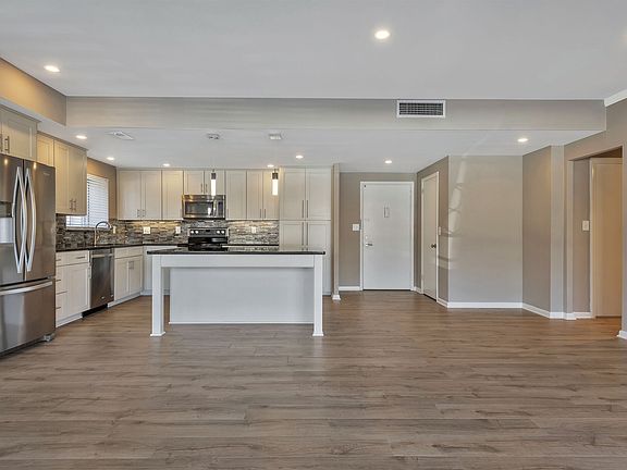 3rd image of 4200 W End Ave APT 204